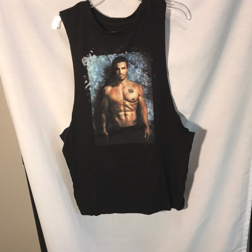Arrow ladies size L black Muscle shirt